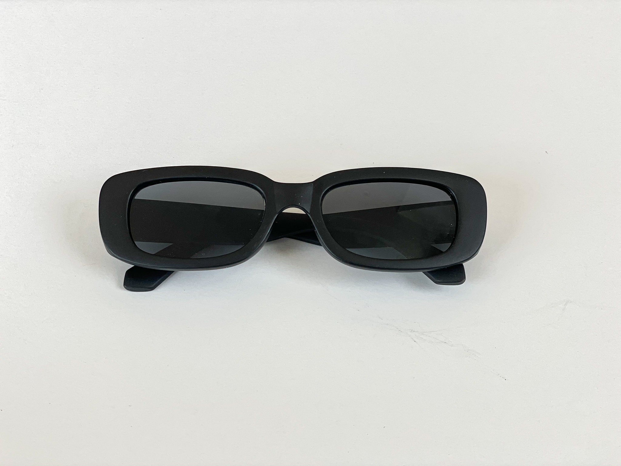 Rectangular Retro Sunglasses - Black