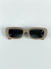 Load image into Gallery viewer, Beau Rectangular Retro Sunglasses, Cocoa Powder
