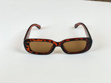 Load image into Gallery viewer, Beau Rectangular Retro Sunglasses, Turtle
